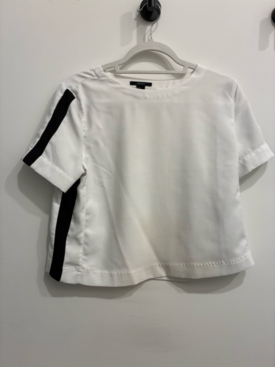 Forever 21 Tops - Forever 21 White Short Sleeve Top with Black Side Stripe